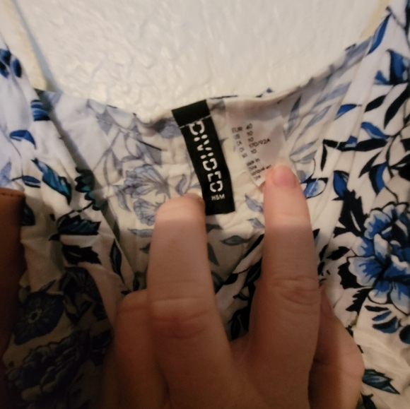 Divided (H&M) Blue Floral Flutter Neckline Mini Dress Size 10 - Picture 7 of 9